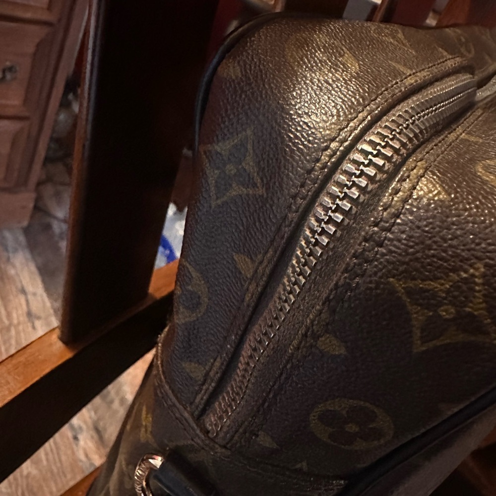 Louis Vuitton Dark Brown Monogram Messenger Bag - Picture 4 of 16